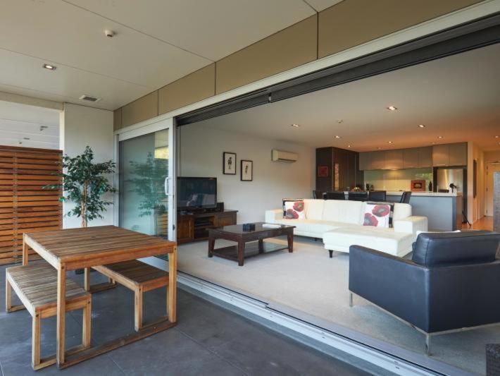 Pohutukawa Apartment Picton Exterior foto